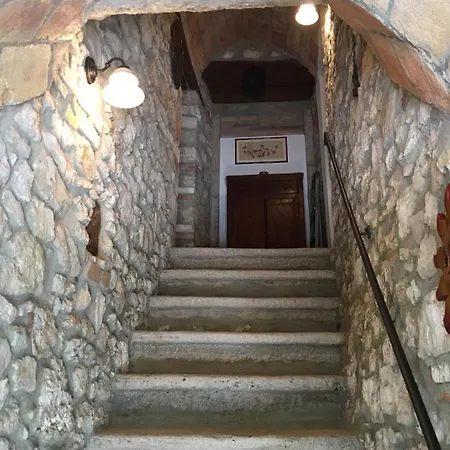 La Casetta Al Roccone 森普罗尼亚诺