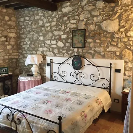 La Casetta Al Roccone 公寓 *