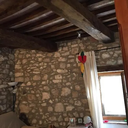 La Casetta Al Roccone 森普罗尼亚诺