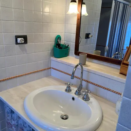 La Casetta Al Roccone 森普罗尼亚诺